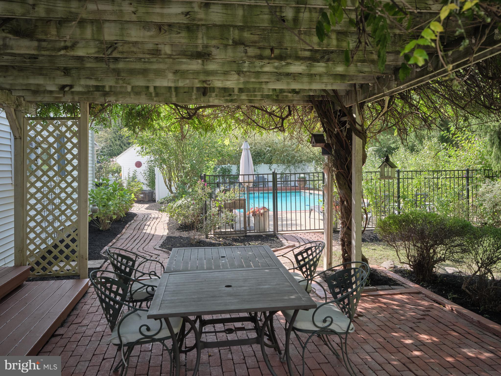 3066 Pelham PLACE