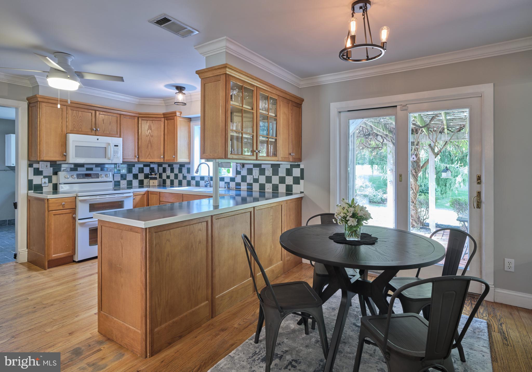 3066 Pelham PLACE