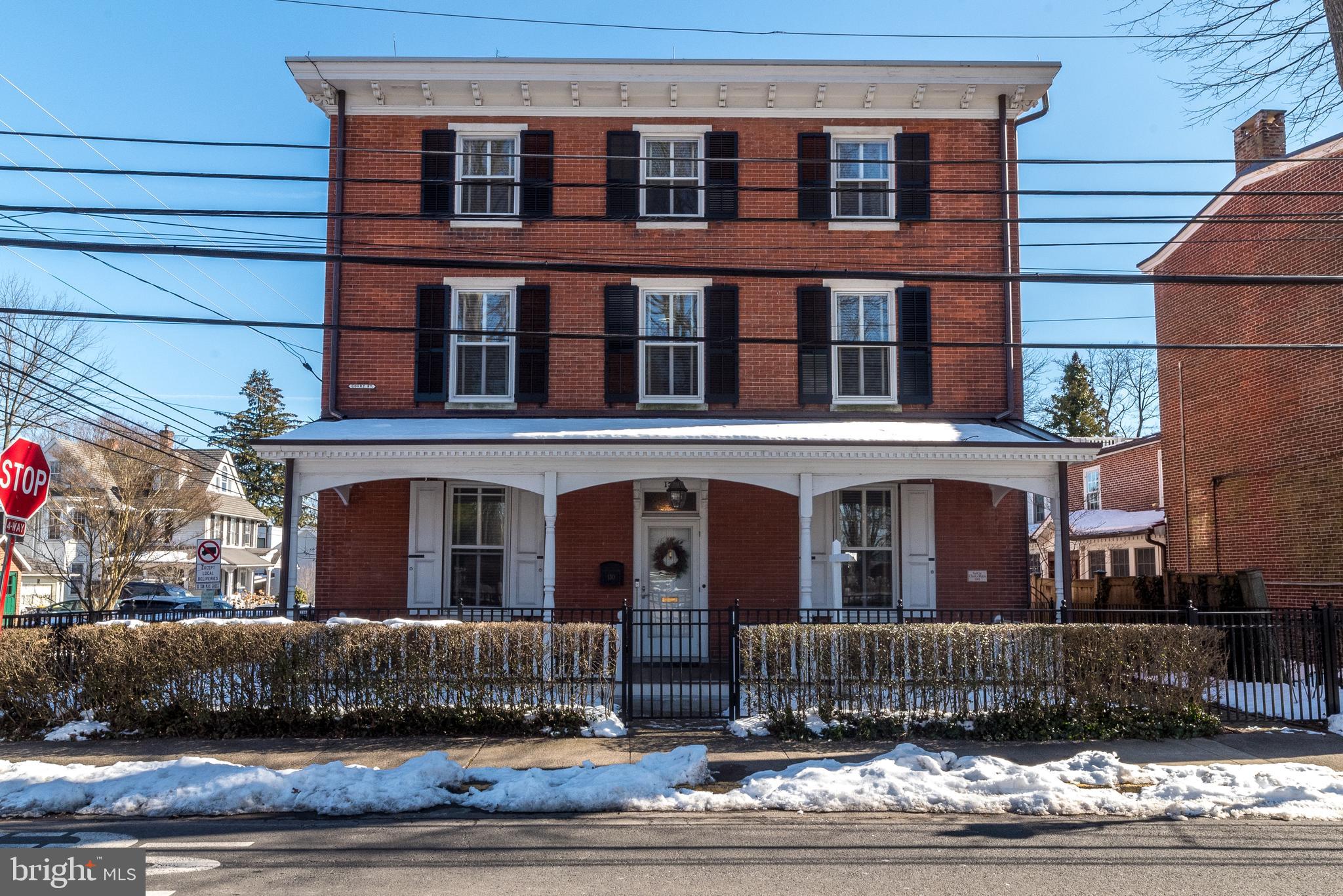 130 E Court St