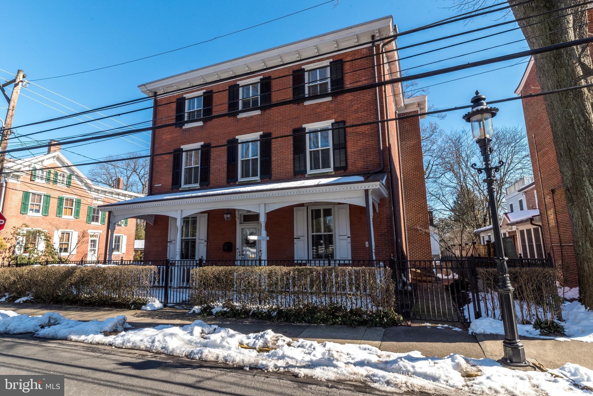 130 E Court St