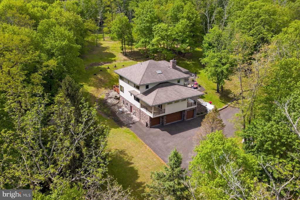 282 Aqueduct Rd