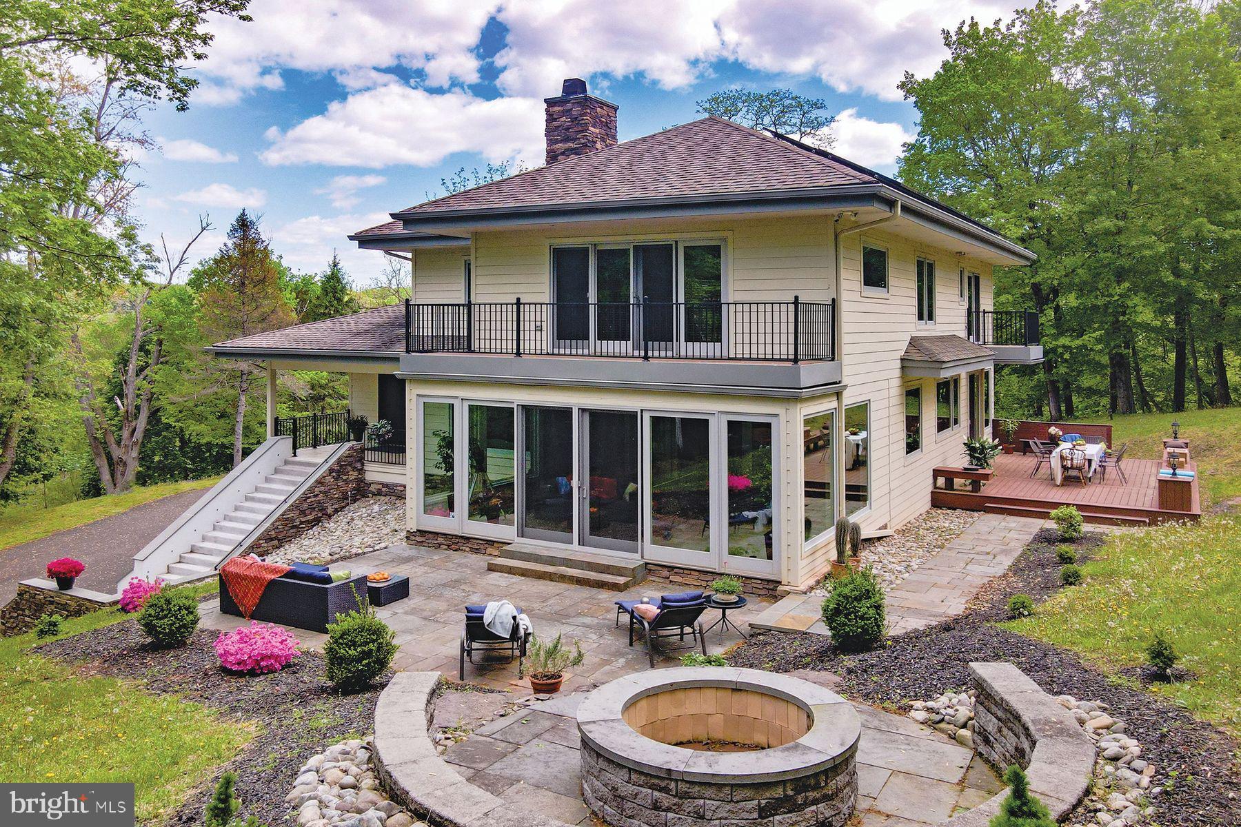 282 Aqueduct Rd