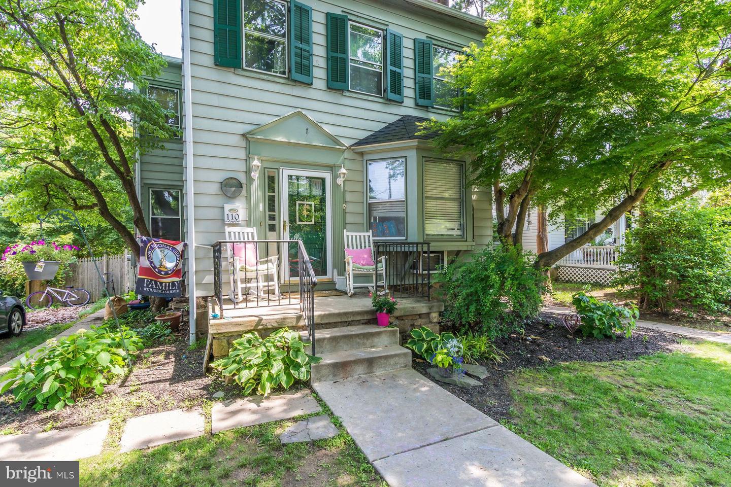 110 E Ashland St