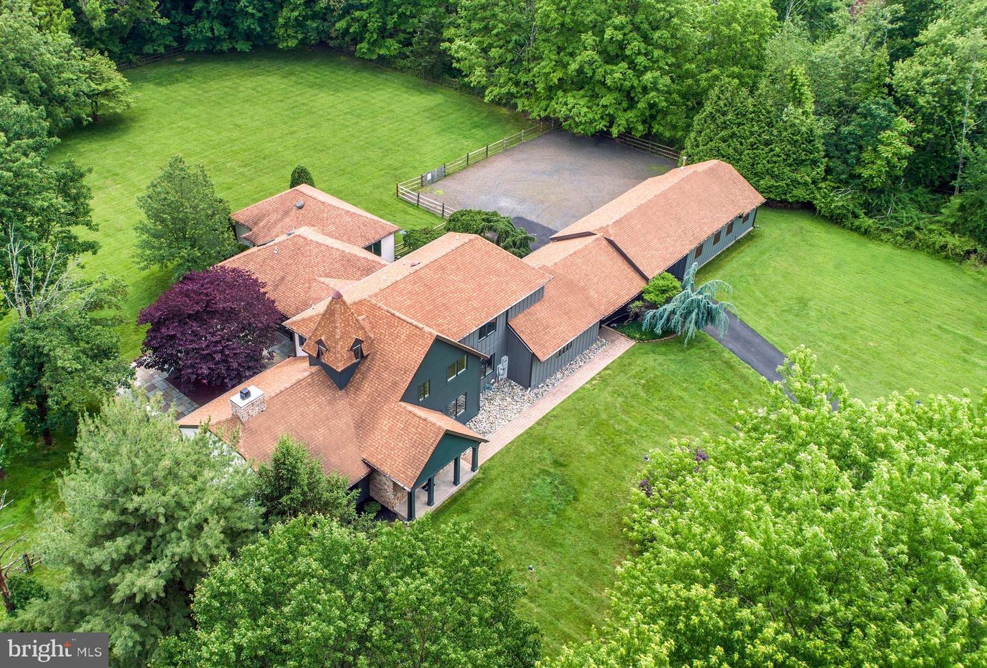 125 Edison Furlong Rd