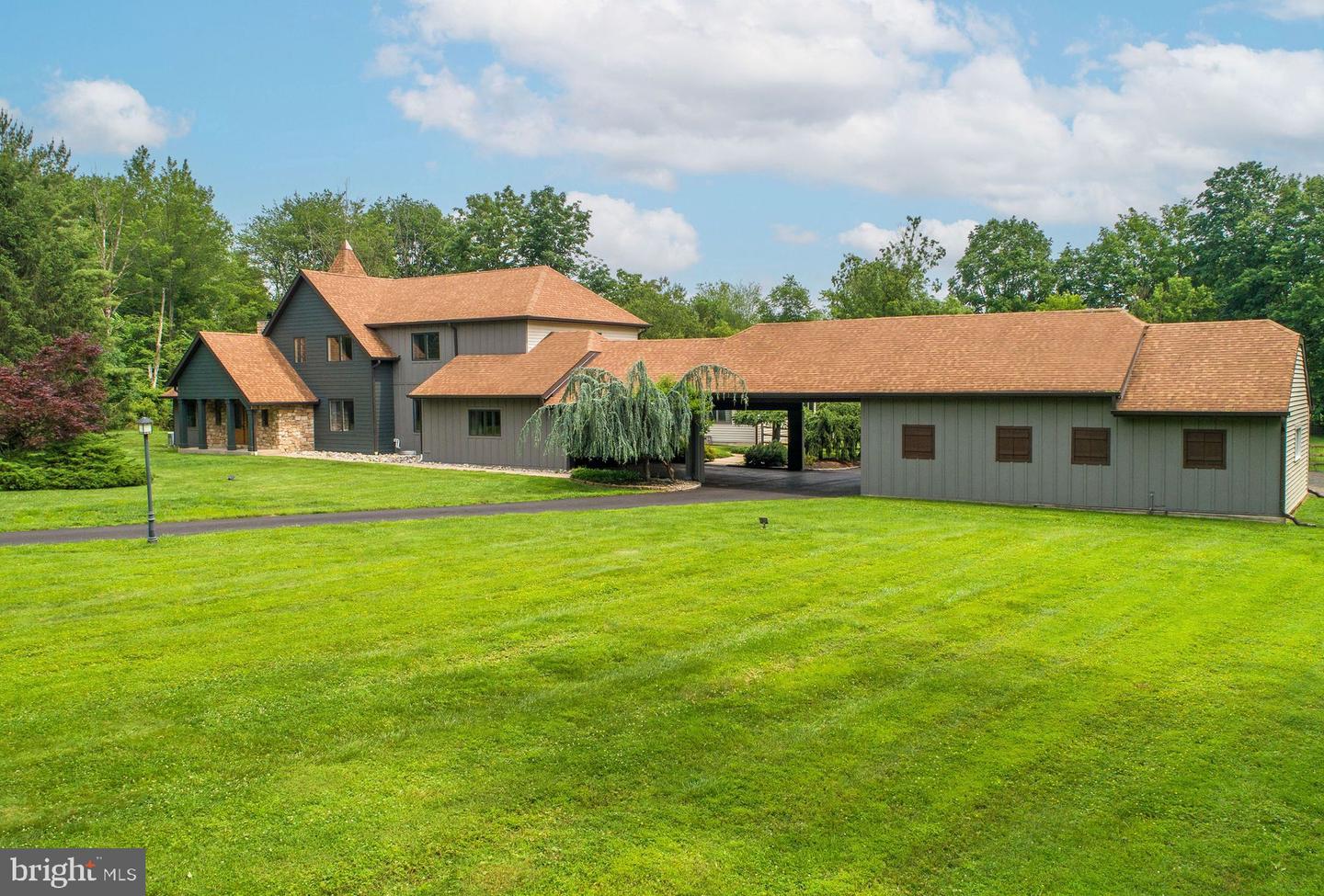 125 Edison Furlong Rd