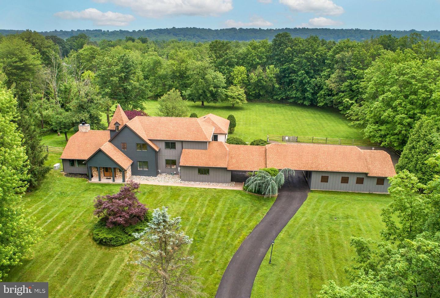 125 Edison Furlong Rd