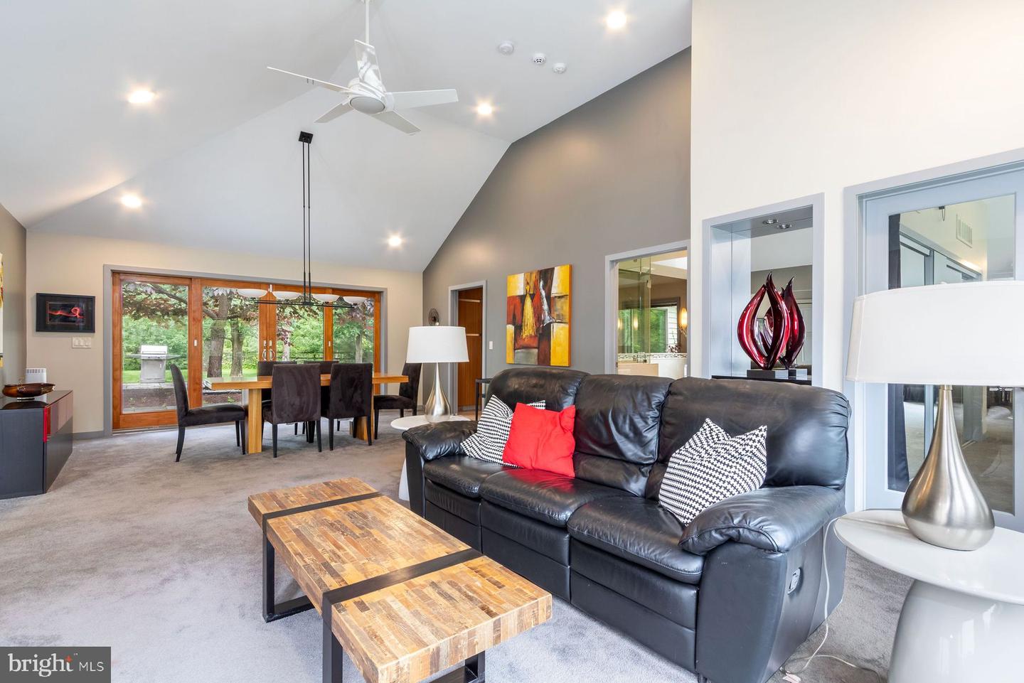125 Edison Furlong Rd