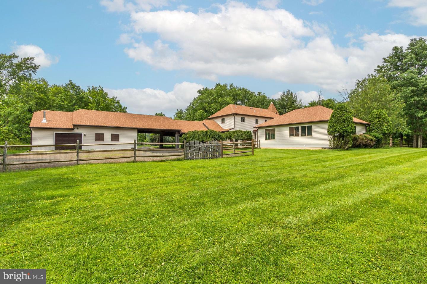 125 Edison Furlong Rd
