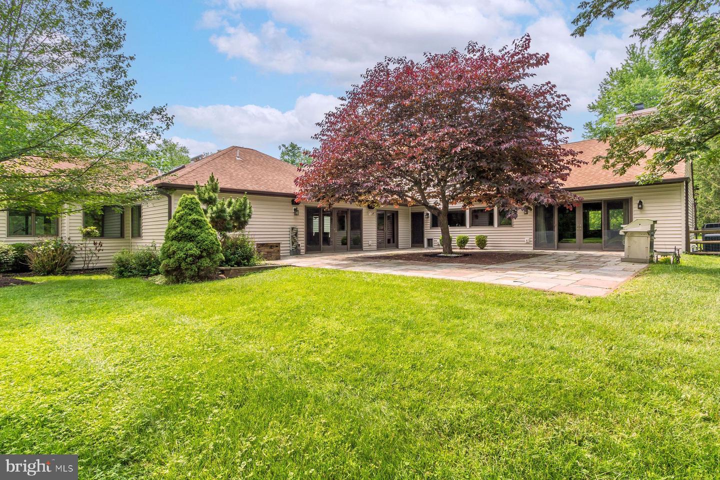 125 Edison Furlong Rd