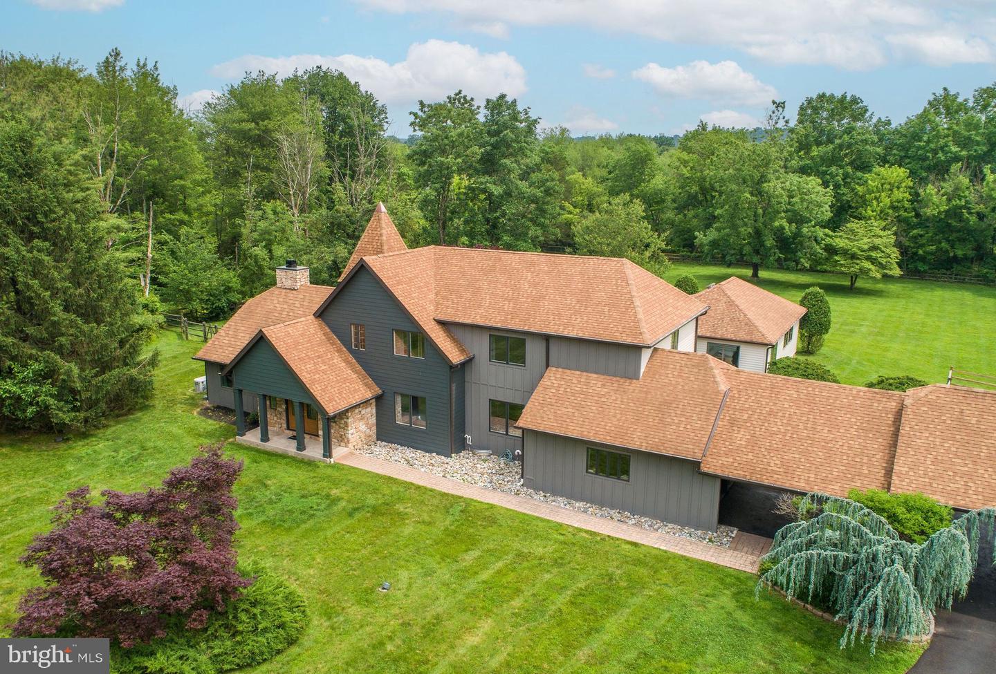 125 Edison Furlong Rd