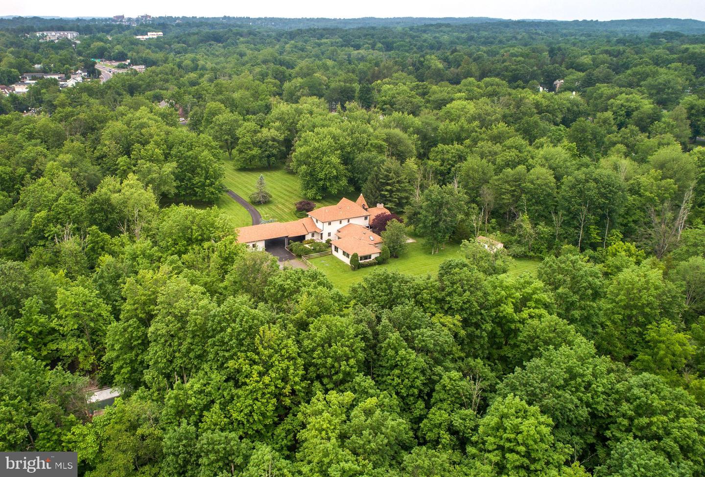 125 Edison Furlong Rd
