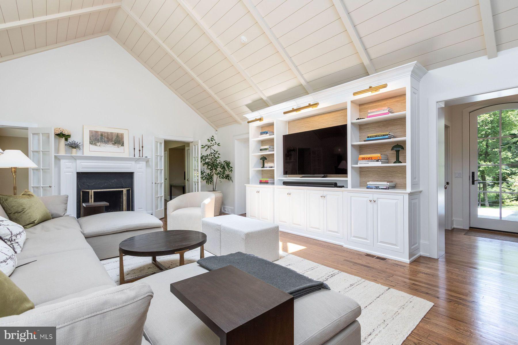 6615 And 6625 Greenhill Rd