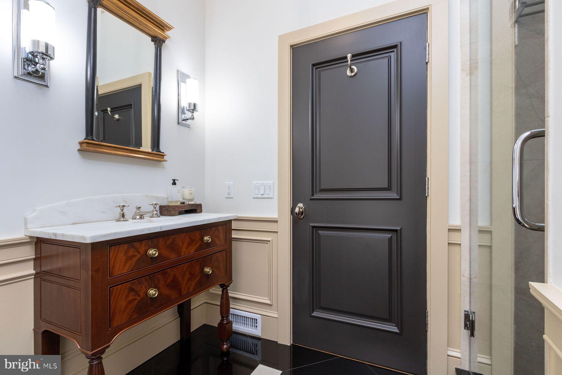 6615 And 6625 Greenhill Rd