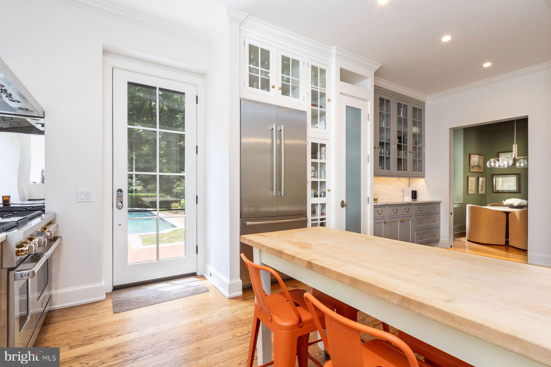 6615 And 6625 Greenhill Rd