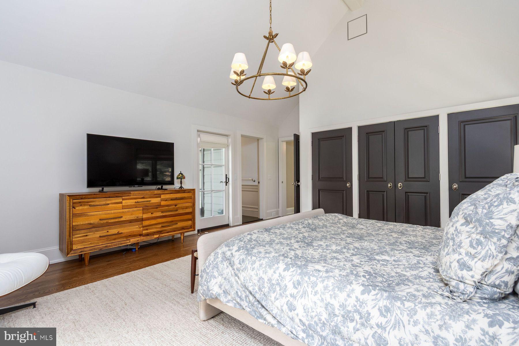 6615 And 6625 Greenhill Rd