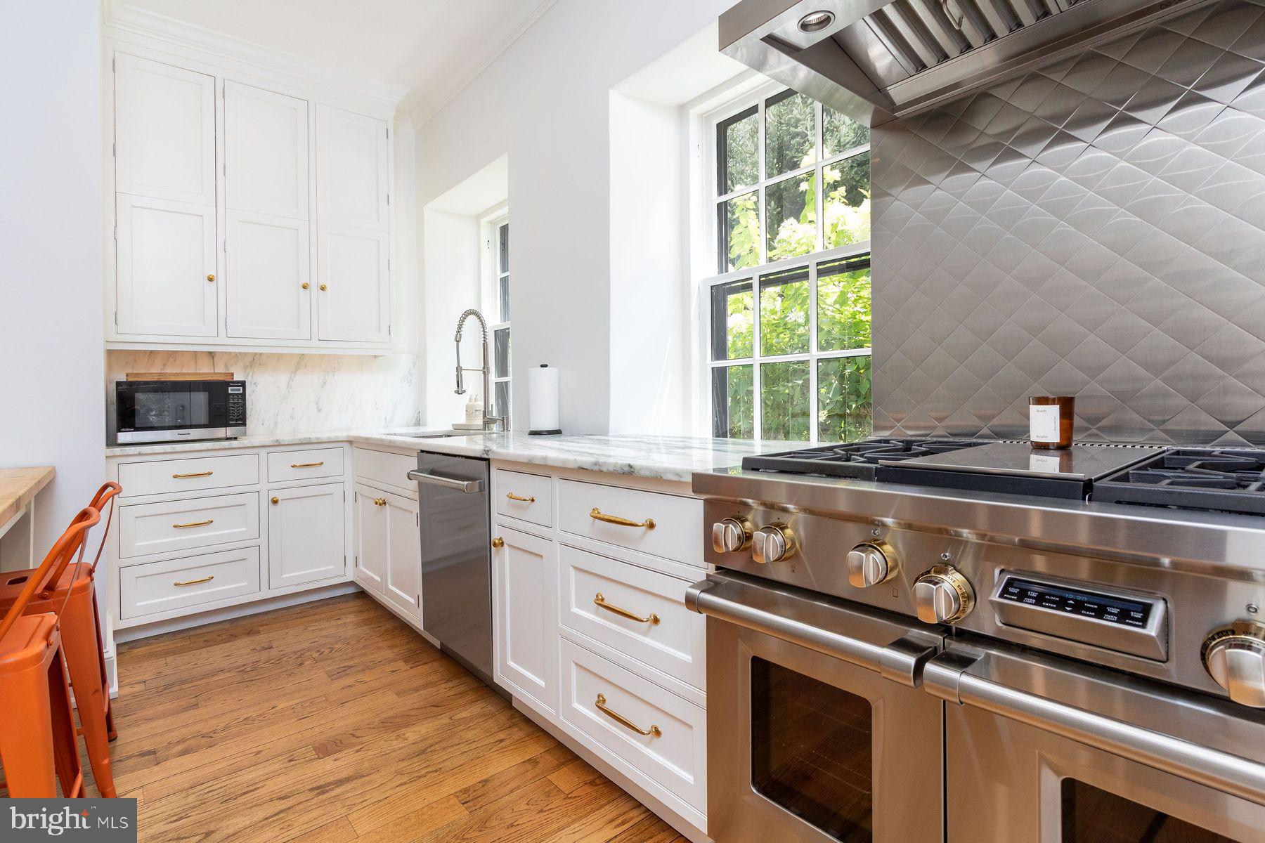 6615 And 6625 Greenhill Rd