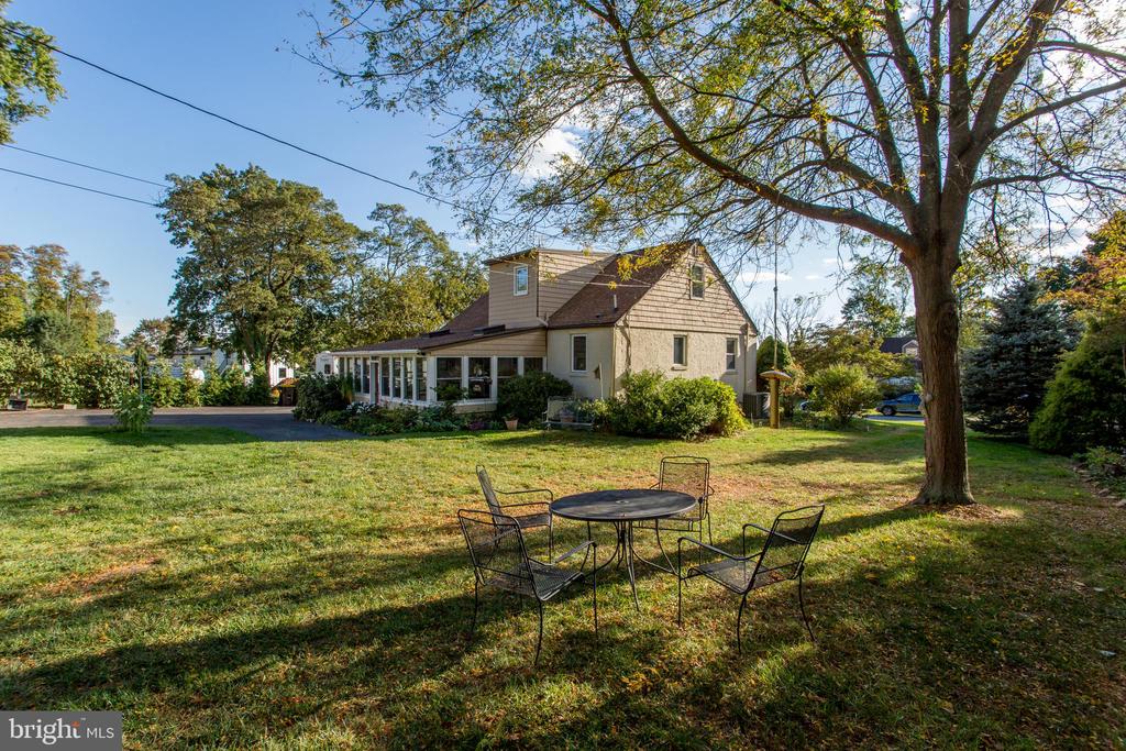 40 HALLOWELL DRIVE