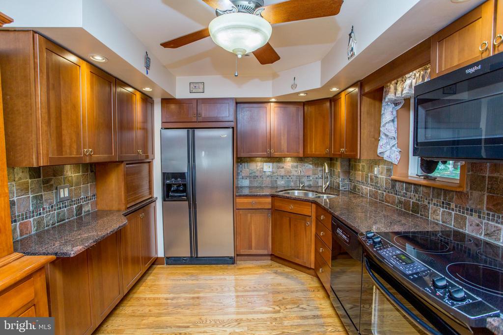 40 HALLOWELL DRIVE