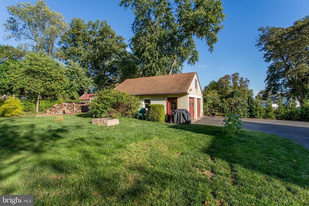 40 HALLOWELL DRIVE