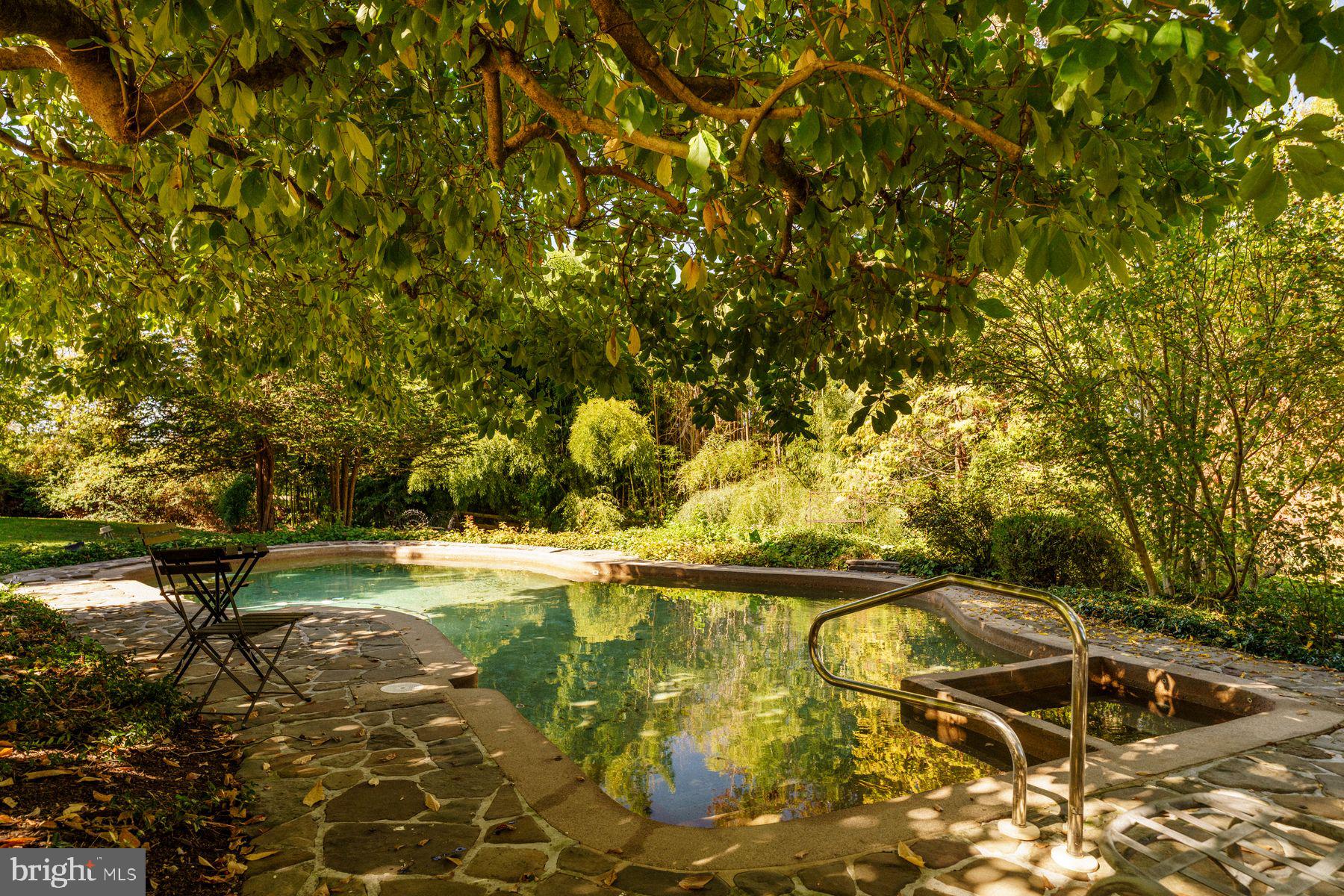 2943 WINDY BUSH ROAD