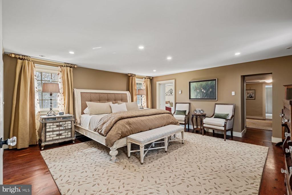 64 VALLEY DRIVE