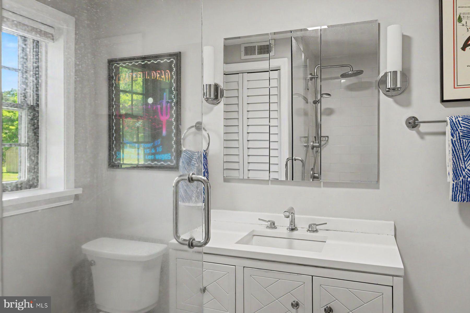 7043 FERRY ROAD