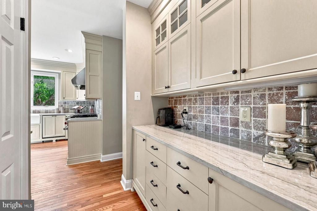 1 PHEASANT RUN RD