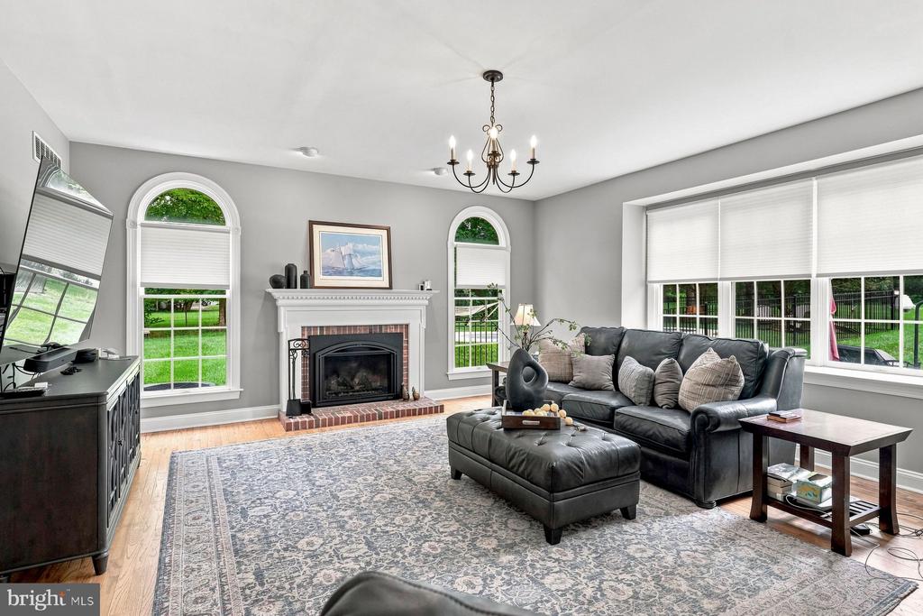 1 PHEASANT RUN RD