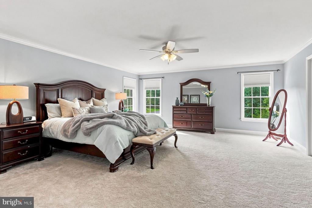 1 PHEASANT RUN RD