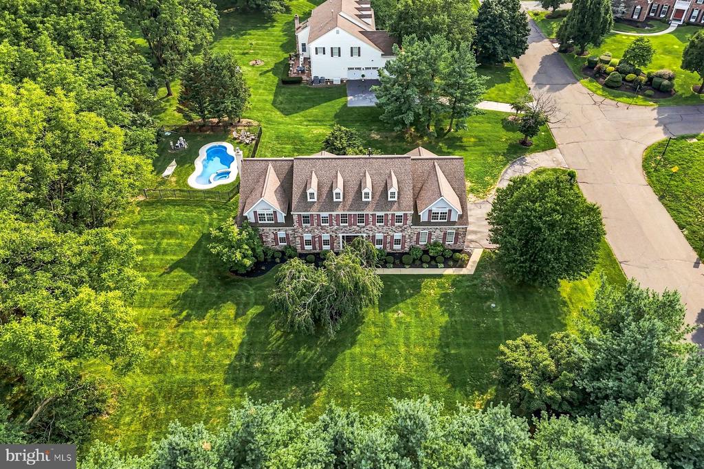 1 PHEASANT RUN RD