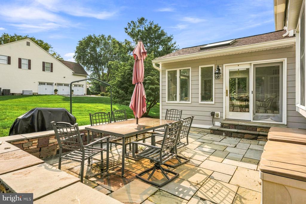 1 PHEASANT RUN RD