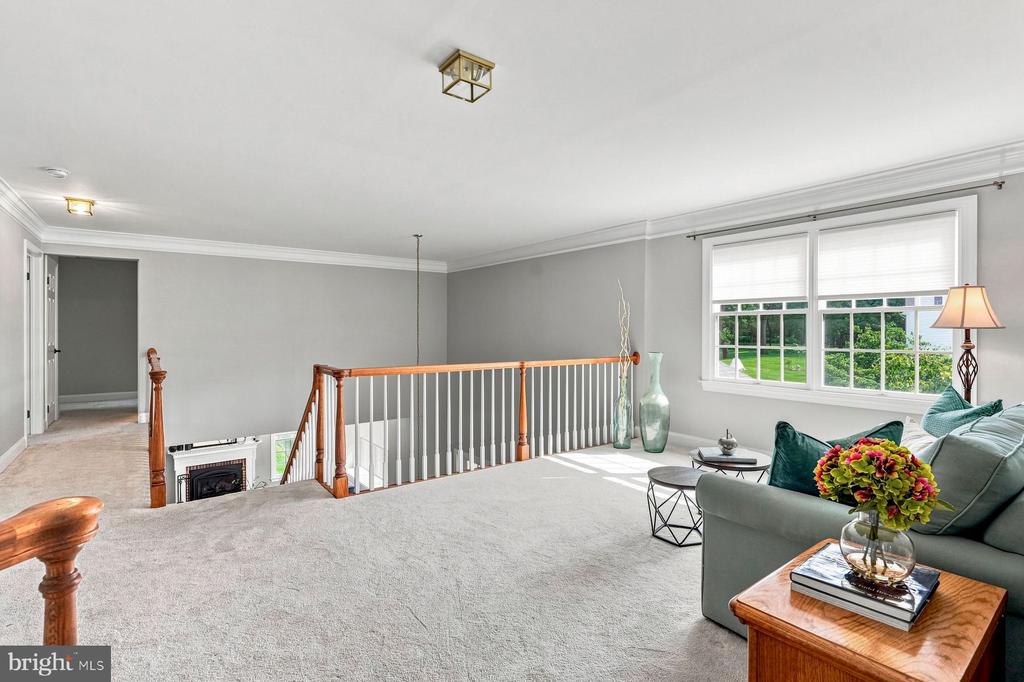 1 PHEASANT RUN RD