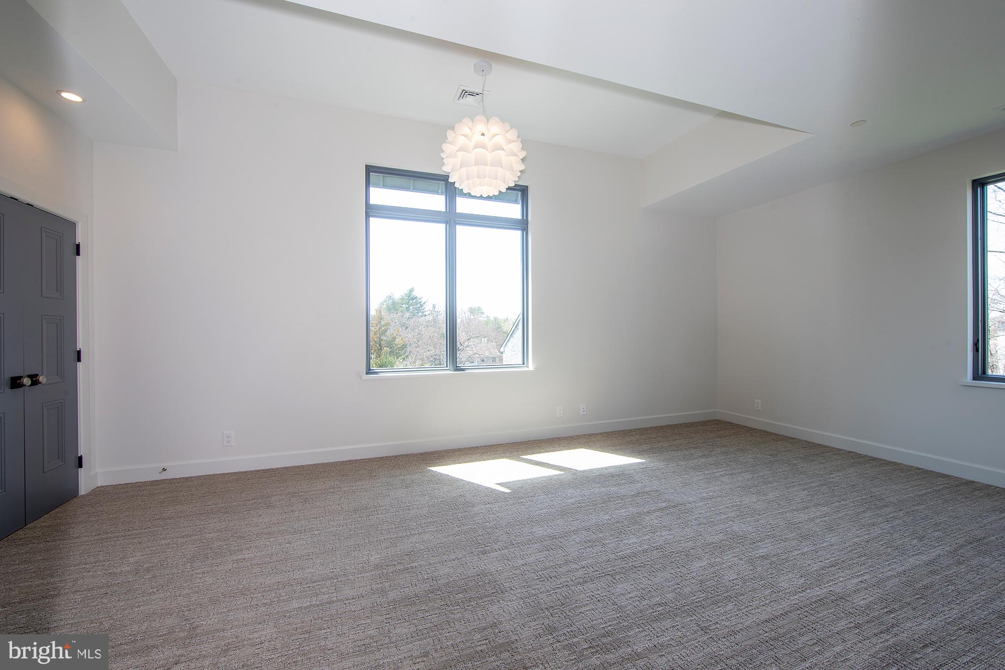 328 King Of Prussia ROAD