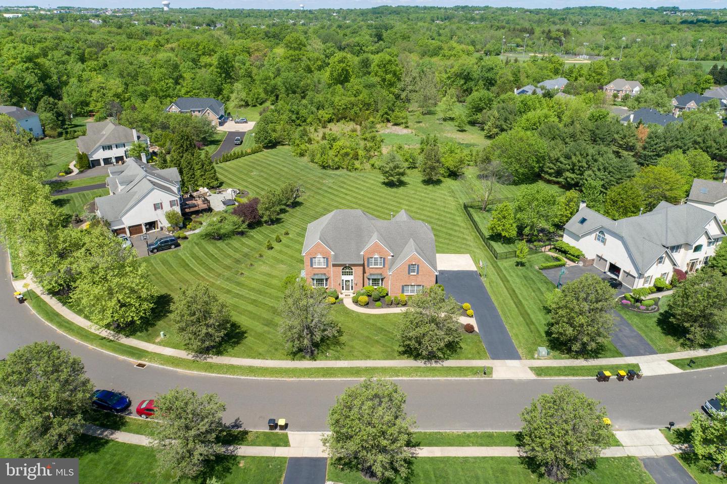 104 Usher Ln