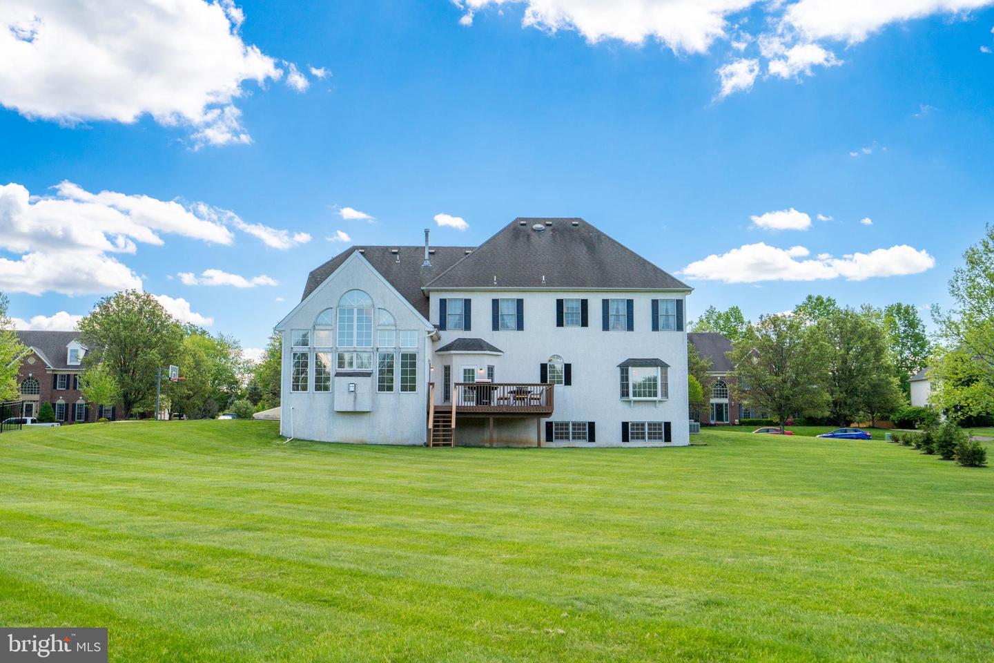104 Usher Ln