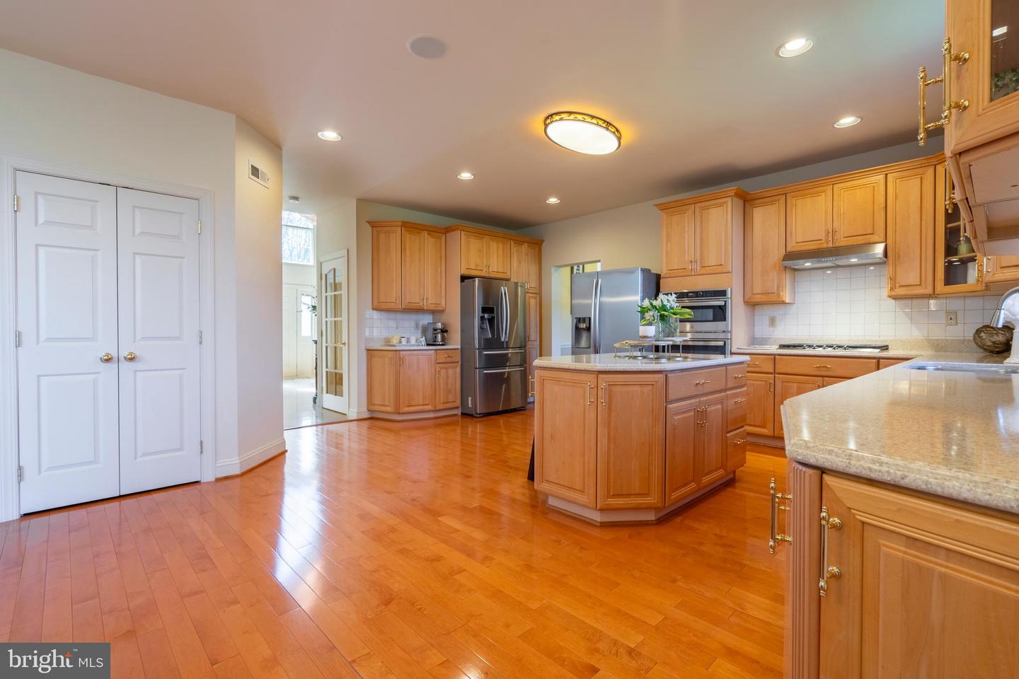 104 Usher Ln