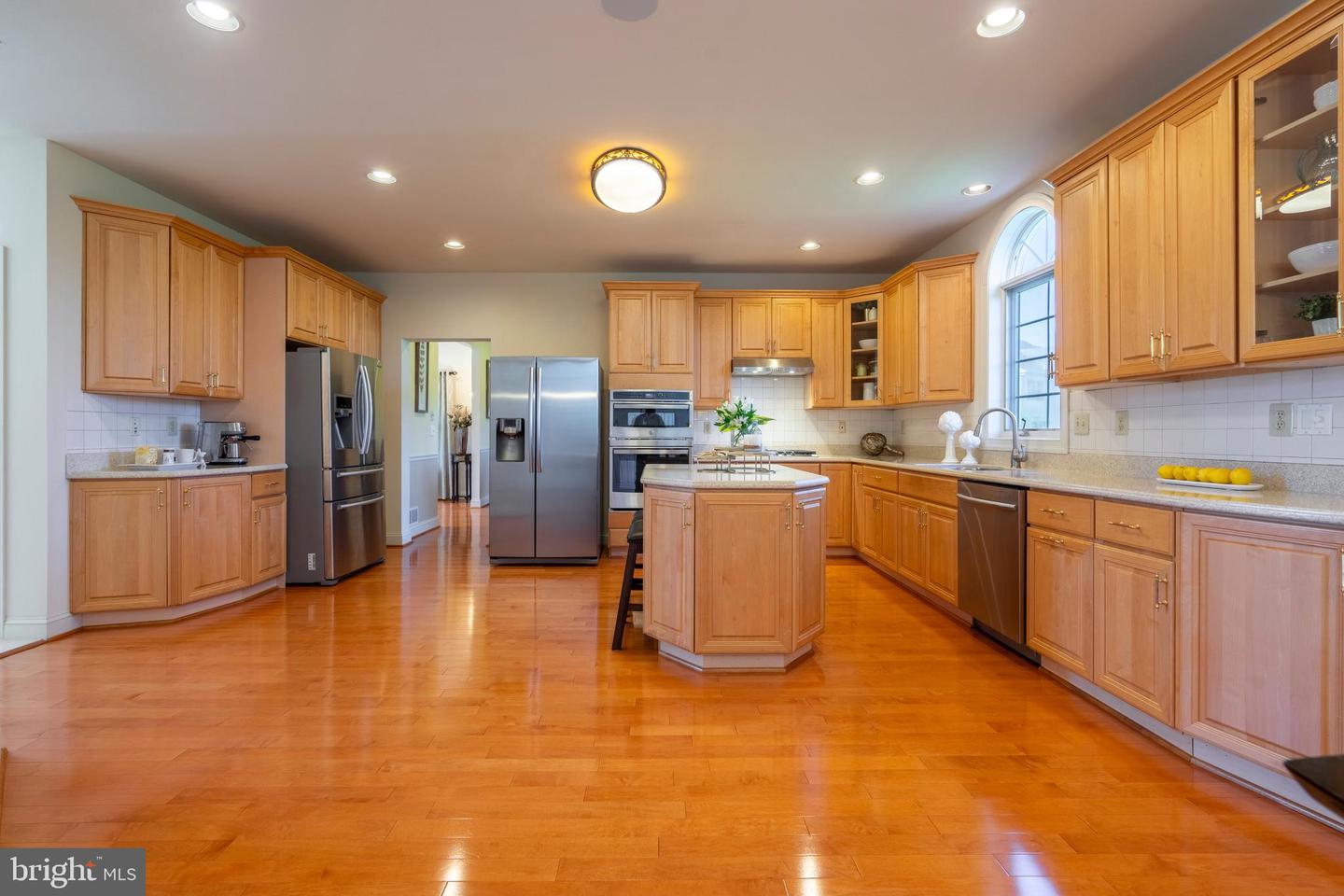 104 Usher Ln