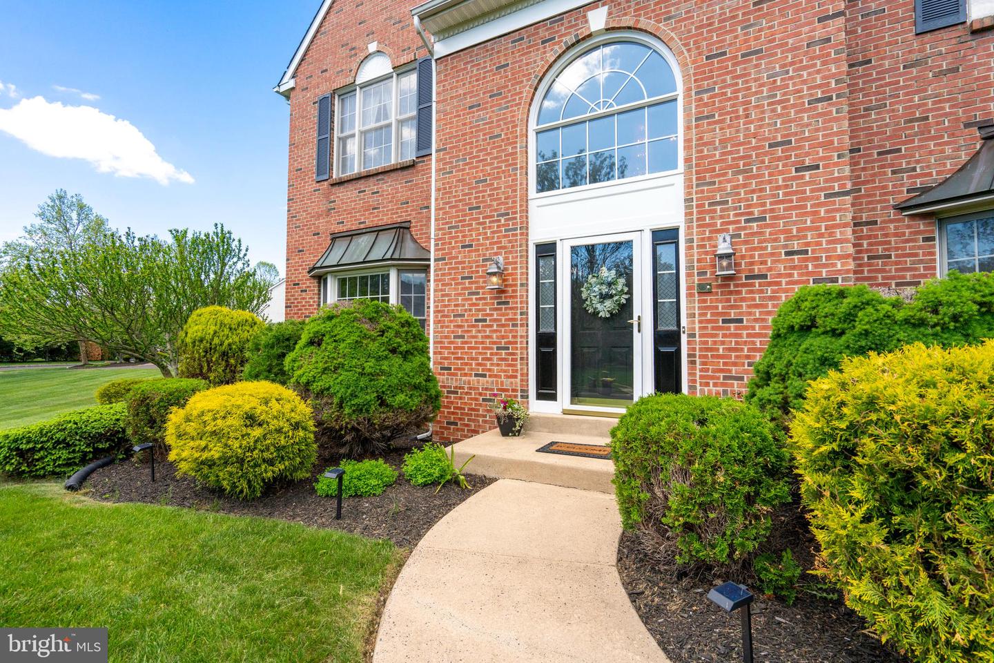 104 Usher Ln