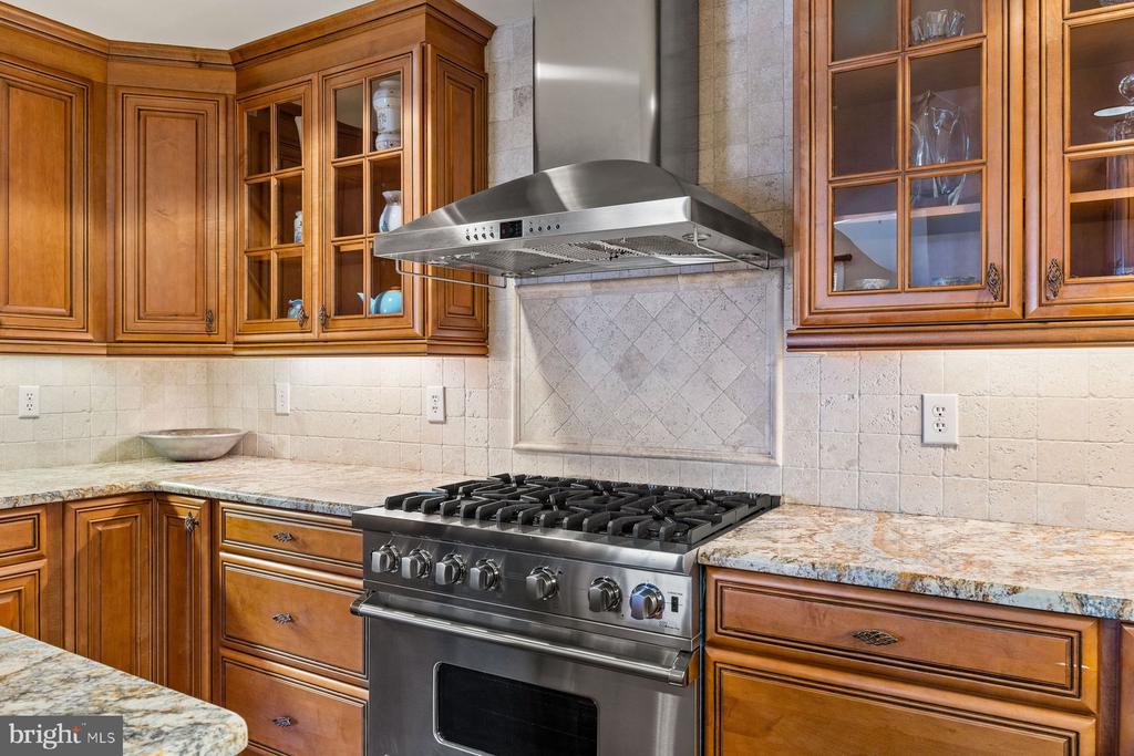 115 E. MONTGOMERY AVENUE Unit: 3B