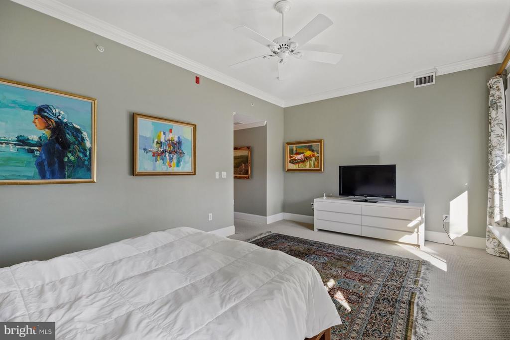115 E. MONTGOMERY AVENUE Unit: 3B