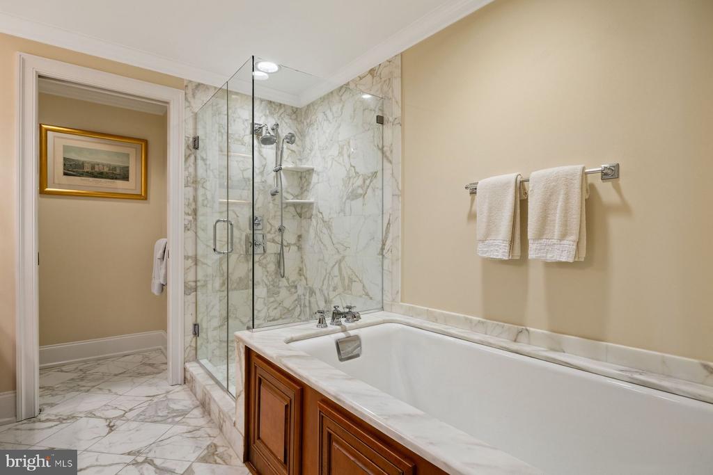 115 E. MONTGOMERY AVENUE Unit: 3B