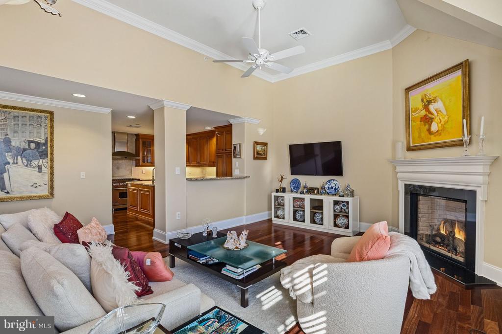 115 E. MONTGOMERY AVENUE Unit: 3B
