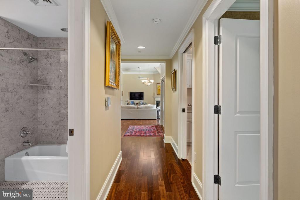 115 E. MONTGOMERY AVENUE Unit: 3B
