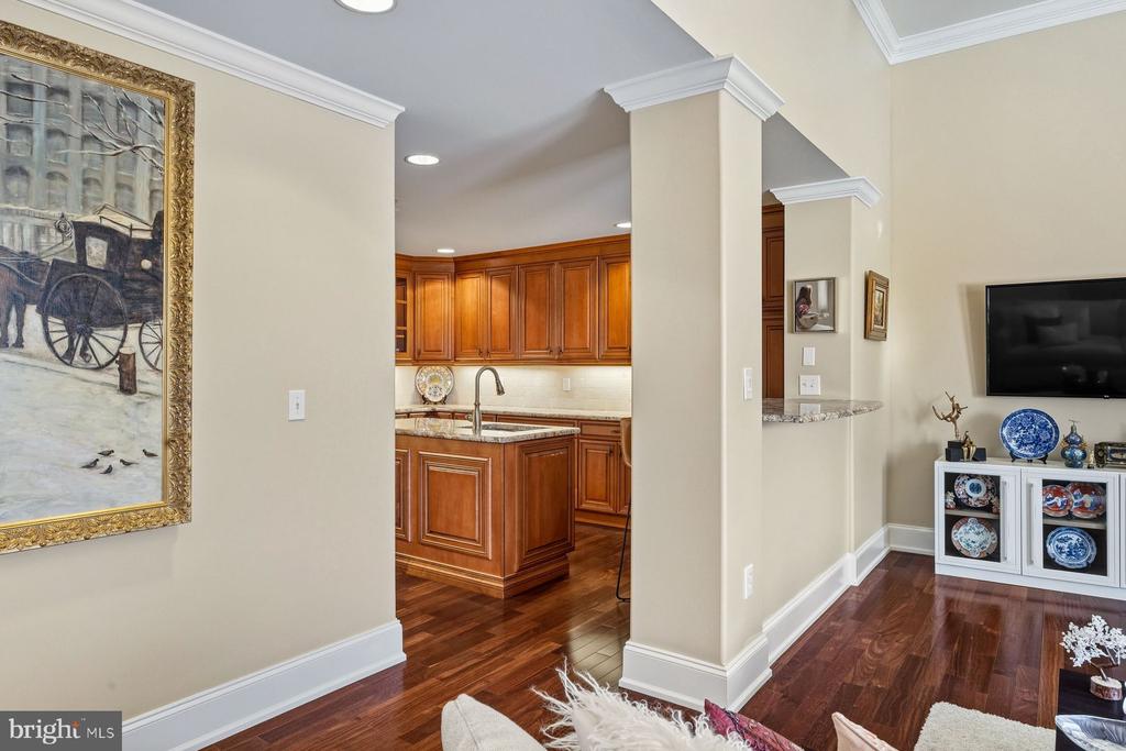 115 E. MONTGOMERY AVENUE Unit: 3B