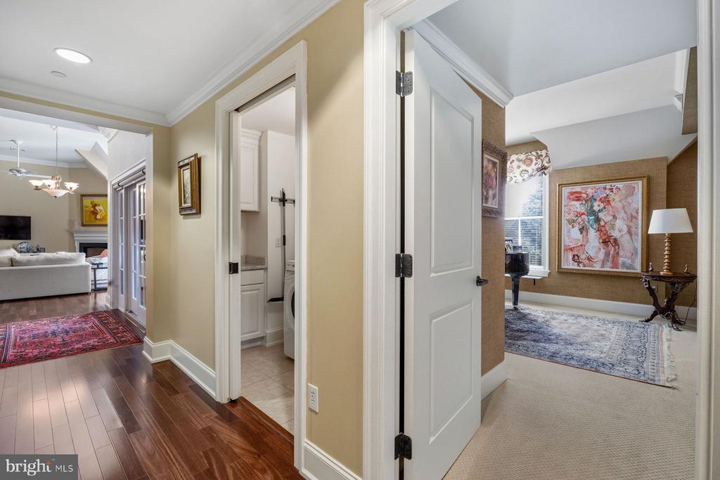 115 E. MONTGOMERY AVENUE Unit: 3B