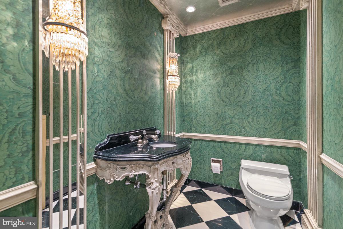 1901 WALNUT STREET Unit: 2A