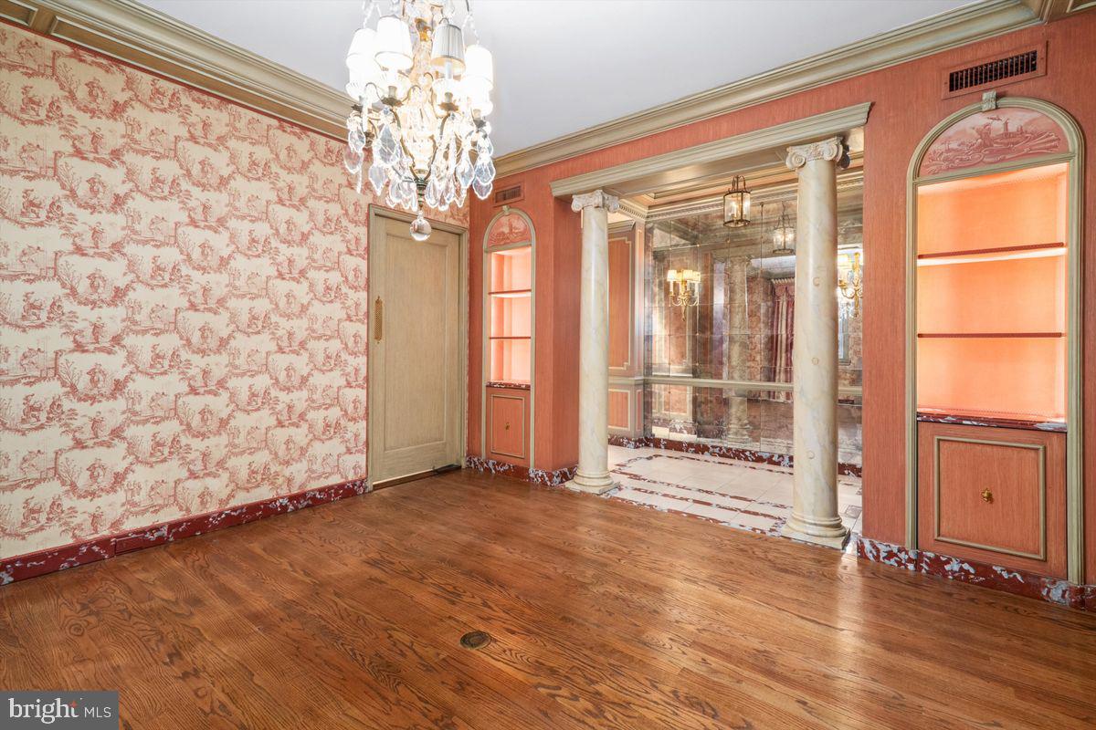 1901 WALNUT STREET Unit: 2A