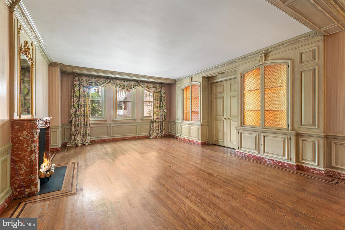 1901 WALNUT STREET Unit: 2A