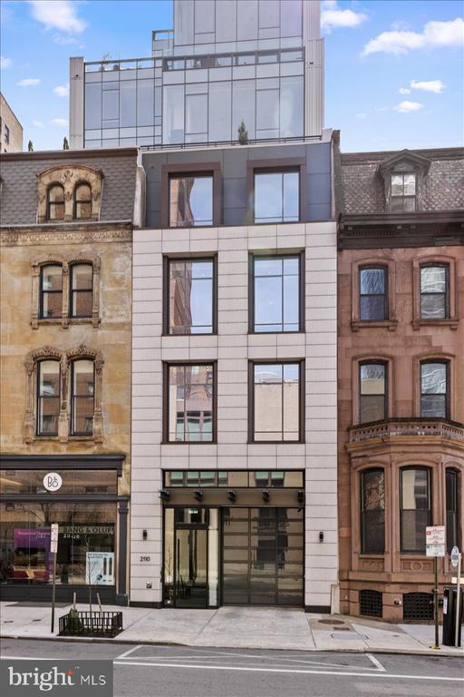 2108 WALNUT STREET Unit: 201