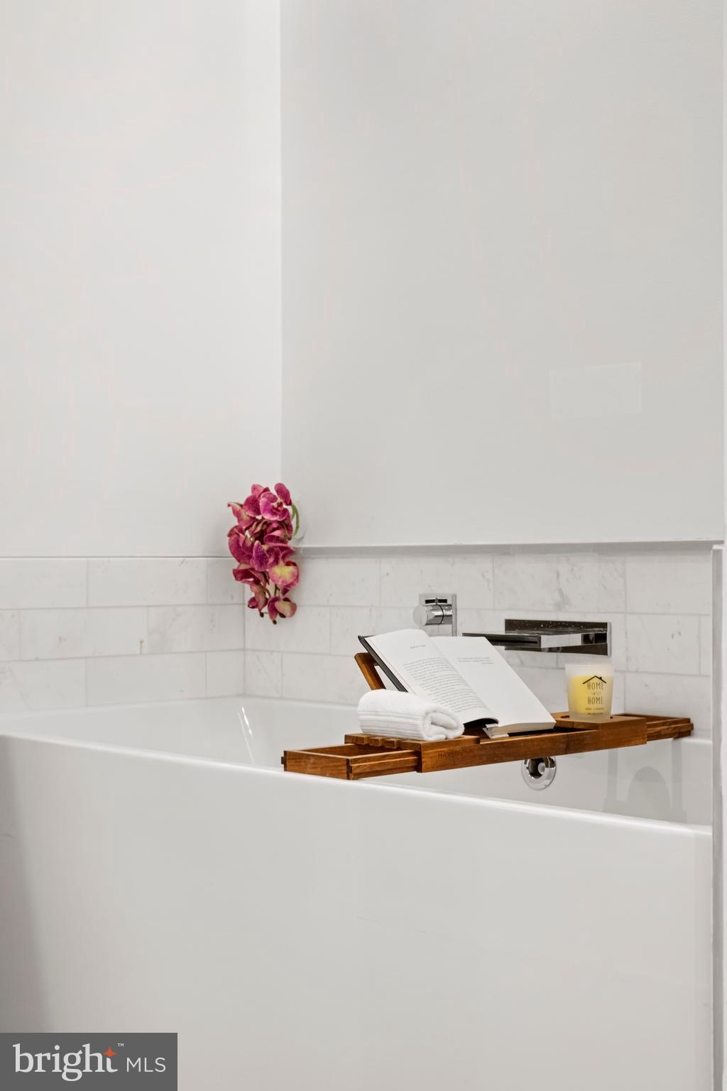 2108 WALNUT STREET Unit: 201
